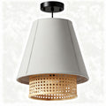 Suspension en tissu beige avec abat-jour en rotin et dimensions 30 x 30 x 40cm